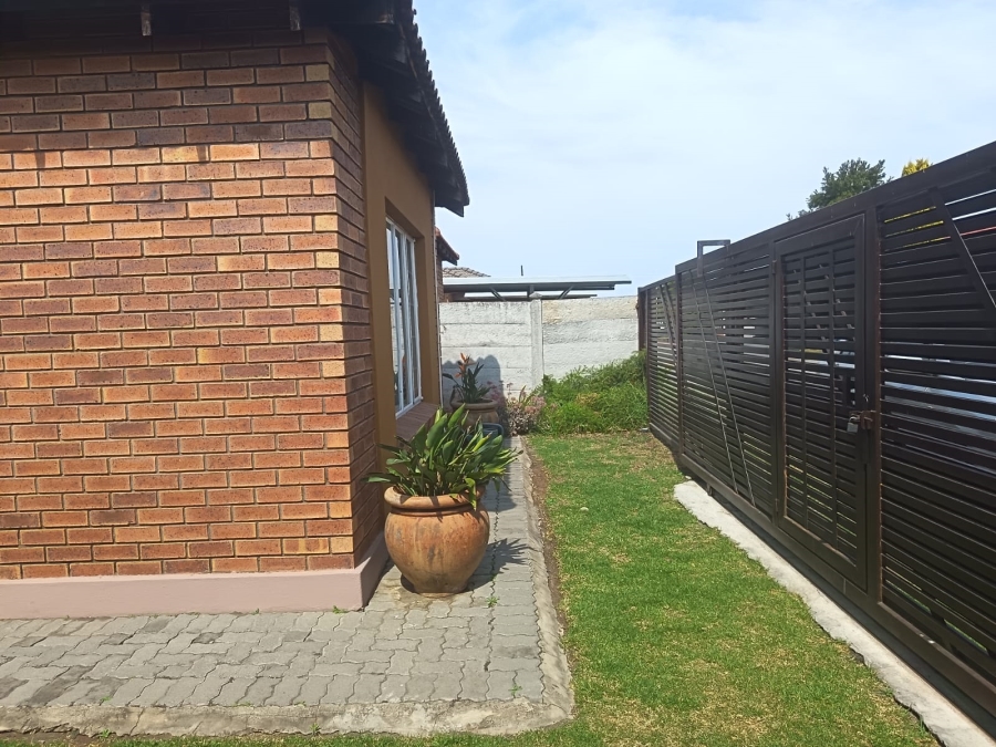 3 Bedroom Property for Sale in Waterval East North West